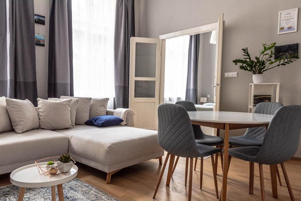 Appartement Maria Topfive With Free Private Parking à Budapest Extérieur photo